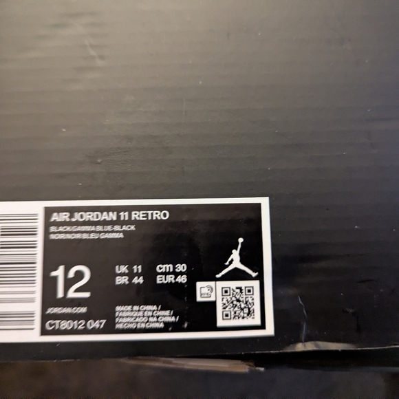 Air Jordan 11 Retro Gamma Sneakers
